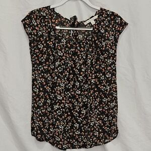 Pleated Scoopneck Top